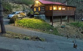The Robins Nest With Hot Tub
