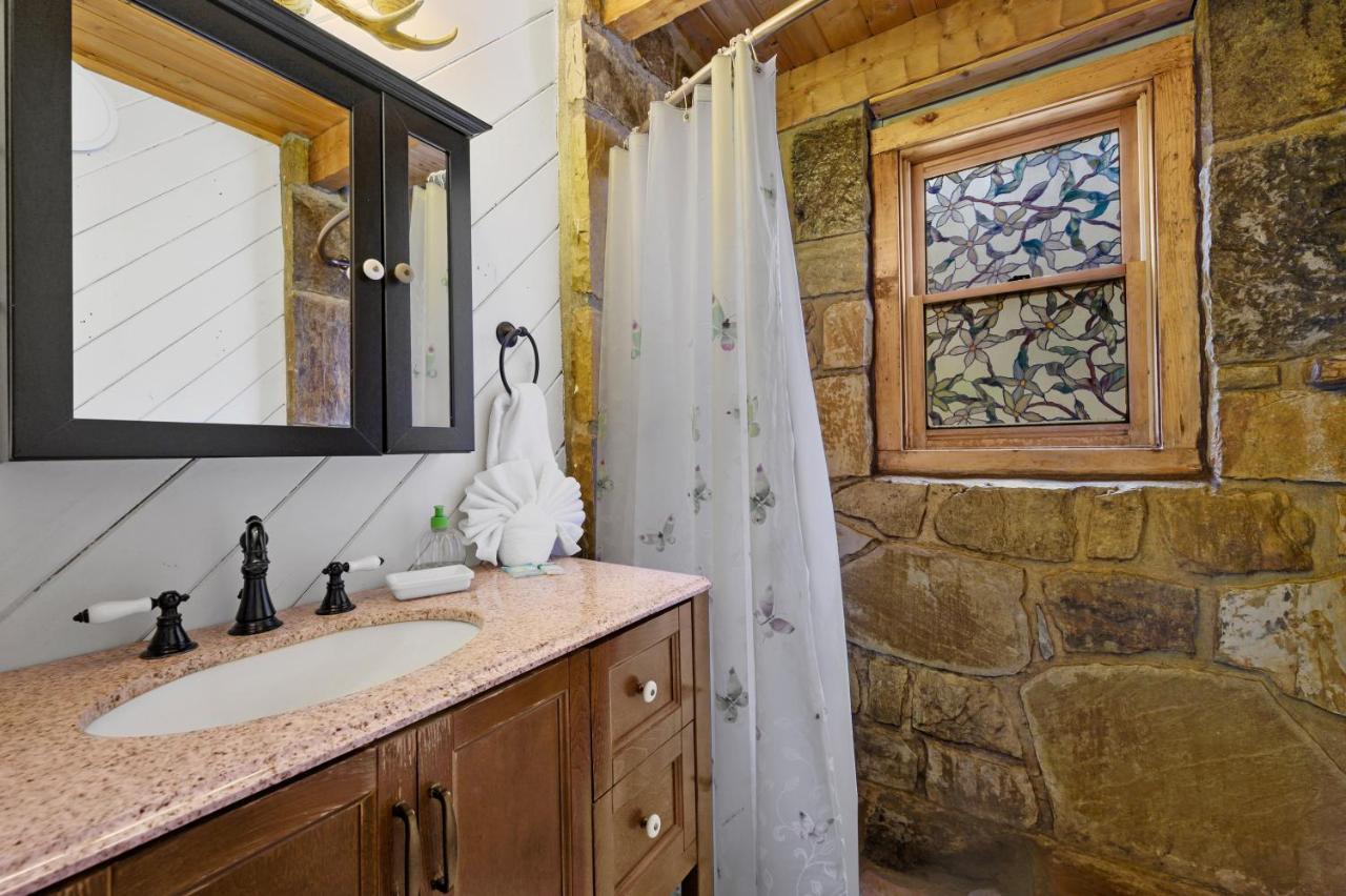 The Robins Nest With Hot Tub Villa Pigeon Forge Exterior photo